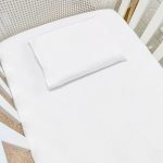 lençol de malha com elastico para berço bebê - branco 2