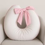 Almofada Amamentação Branco com Rosa - 100% Algodão