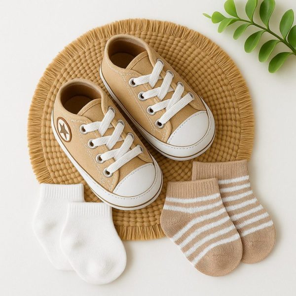 Kit Sapatinho Cano Alto Com 2 Pares de Meias