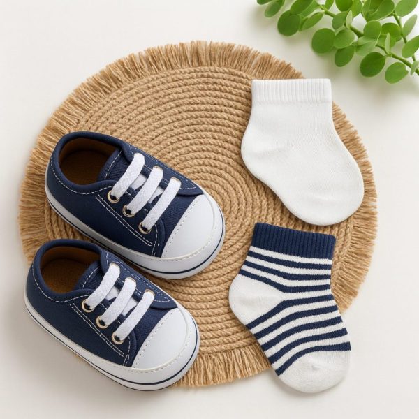 Kit Sapatinho Marinho Cano Baixo Com 2 Pares de Meias