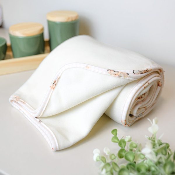 Manta Soft Creme com Viés de Ursinho – Super Macia