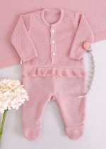 Saída Maternidade RN Rose em Tricô com Macacão e Manta