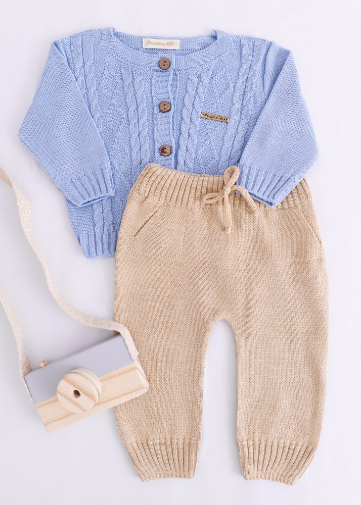 Conjunto de Tricô Bebê Candigan Azul com Calça Bege